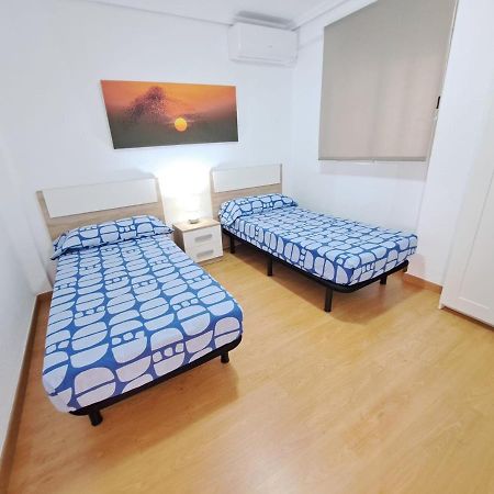 Centrico Apartamento En Valencia Proximo Parada De Metro Angel Guimera 외부 사진